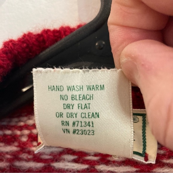 LL BEAN Sz M Wool Blend Metal Button Chunky Fair Isle Style Vintage Cardigan - Picture 9 of 10